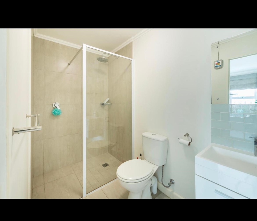 To Let 2 Bedroom Property for Rent in Kenilworth Western Cape